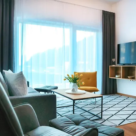 Apartment Alpenluxus Presents - Marias Zillertalblick With Roof Terrace, 3 Bedrooms & Parking Space