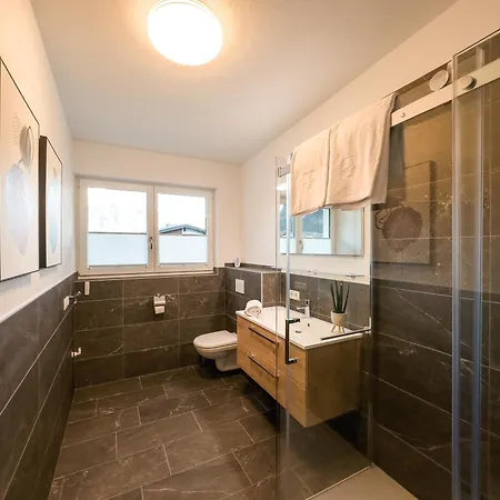 Alpenluxus Presents - Marias Zillertalblick With Roof Terrace, 3 Bedrooms & Parking Space